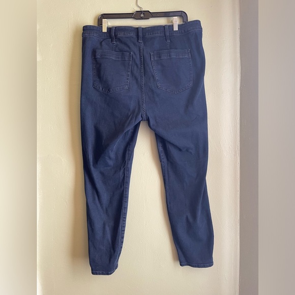 GAP Denim - High Rise Universal Legging Jeans - Picture 6 of 8